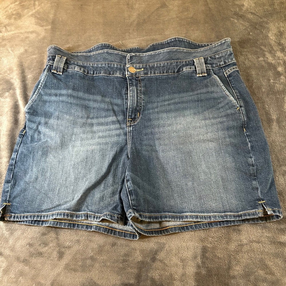 Lane Bryant Denim Shorts High Rise Comfort Stretch Blue Jean Womens 40x5.5"